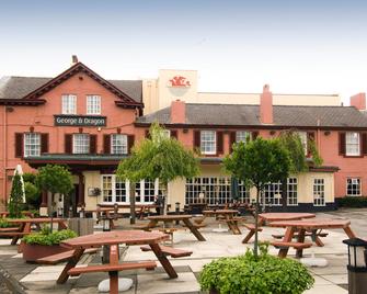 Premier Inn Manchester Altrincham - Altrincham - Gebouw