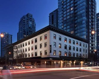 فندق مودا - فانكوفر - مبنى