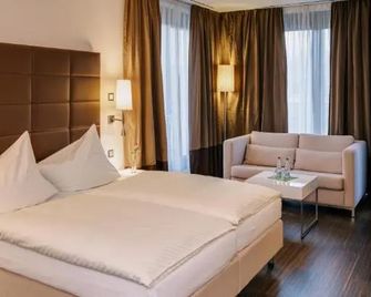 Hotel Eberhards am Wasser - Bietigheim-Bissingen