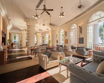 Sunrise Nha Trang Beach Hotel & Spa - Nha Trang - Lobby