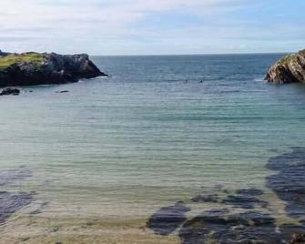 Llety'r Bugail, Country Holiday Cottage, With Open Fire In Holyhead - Holyhead