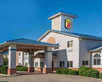 Super 8 by Wyndham Martinsville - Martinsville - Building