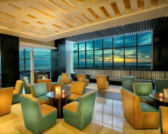 Swiss-Belhotel Balikpapan - Balikpapan - Bar