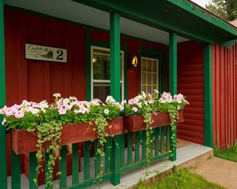 Croftville Road Cottages #2. On the Shore of Lake Superior. Cozy and Romantic. - Grand Marais - Außenansicht