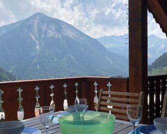 Very nice apartment for 6 people in the purest Savoyard style - Champagny-en-Vanoise - Balcony
