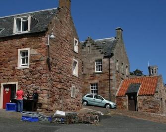 Gorgeous ground floor luxury Apartment in Fishing Village of Crail - Anstruther - Building