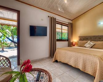 Yucca Beachfront Hotel - Puerto Viejo de Talamanca - Bedroom