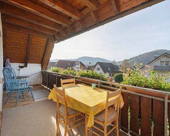 Apartment 'Panoramablick' with Mountain View, Shared Terrace and Wi-Fi - Haslach im Kinzigtal - Balcón
