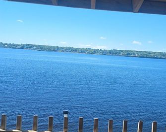 Beautiful view . On the water. Beach, kyacking,paddleboarding. - Miramichi