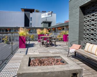 The Grove West Seattle Inn - סיאטל - שירותי מקום האירוח