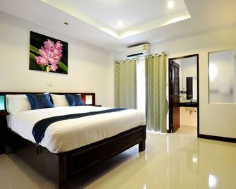 Ruen Buathong Boutique Hotel - Πατόνγκ - Κρεβατοκάμαρα