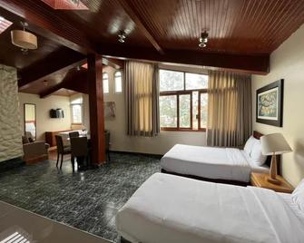 Hotel Residencial Alfa - Lima - Habitación