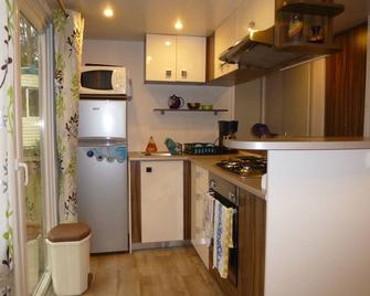 Mobilhome 6/8 People On Large Parcel - Saint-Brevin-les-Pins - Cuisine