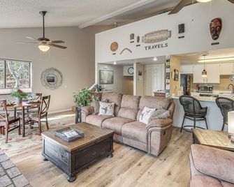 Walk to Golf & Trails! 'Aspen House' in Flagstaff - Flagstaff