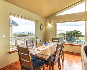 Big House on the Dunes, Walk to the Mighty Pacific - Pacific Beach - Comedor