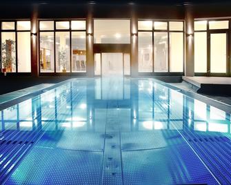 Alpen Adria Hotel & Spa - Hermagor - Pool