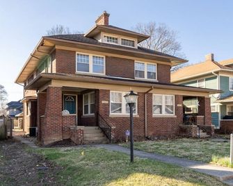 Voted Top Unique Stay | Light Show | Central - Indianápolis - Edificio