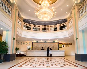 Vienna Hotel Shenzhen Shuanglong - Shenzhen - Lobby