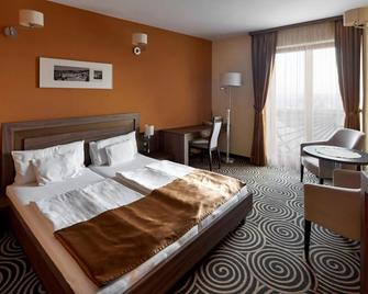 Sándor Hotel - Pécs - Bedroom