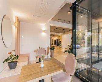 Hotel Agora - Tîrgu Mureş - Lobby