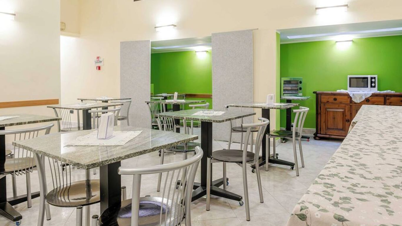 Hotel Posta - Comfortable Stay in Ventimiglia