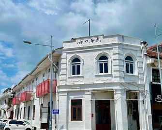 The Harbour - Penang - Будівля
