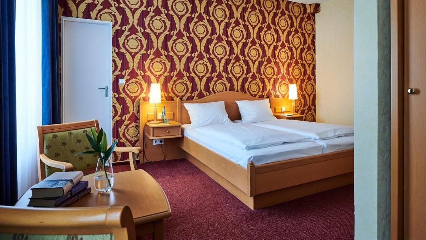 Dom Hotel