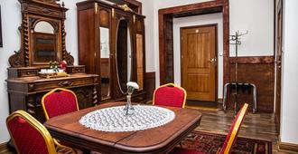 Łódzki Pałacyk - Palace Rooms - Łódź - Dining room