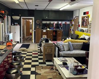 Hunting Lodge in Huron SD - Huron