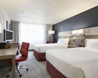 Ramada by Wyndham Beaver Falls - Beaver Falls - Slaapkamer