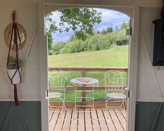 Original Roadsmans Wagon, With Breathtaking Views - Longhope - Balkon
