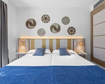 THB Tropical Island - Playa Blanca
