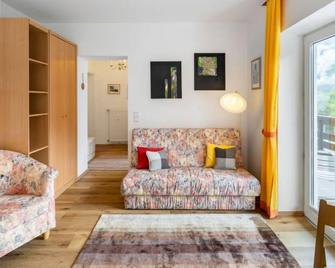 Apartment Claudia Top 7 by Interhome - Bad Gastein - Olohuone