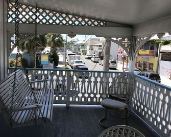 Cedar Inn - Cedar Key - Balcone