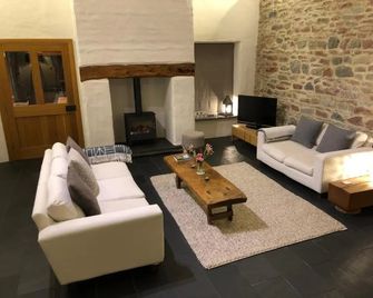 Dan y Graig Barn, Carmarthen - Carmarthen - Living room