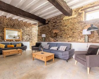 Le Manoir de la Vieille Douve - Ombrée-d'Anjou - Sala de estar