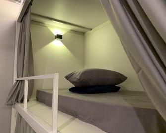 Bed Attitude Hostel Cenang - Pantai Cenang - Bedroom