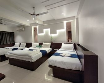 Rahata/Anand Palace - Shirdi