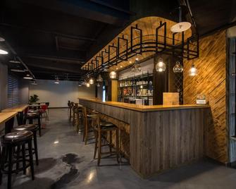 Hotel J Taoyuan - Taoyuan City - Bar