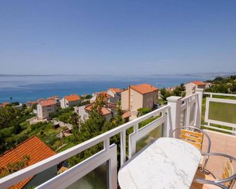 Apartments Bandalo - Podstrana - Balcony