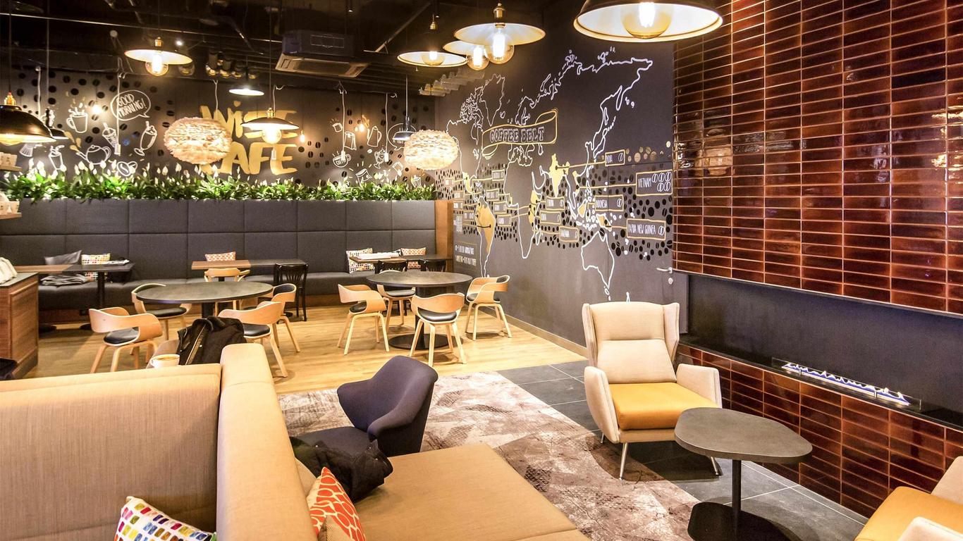 نوفوتيل بوزنان سنتروم