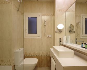 Hotel Mediterraneo Valencia - Valencia - Bathroom