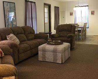 Lake Escape - Springville - Sala de estar