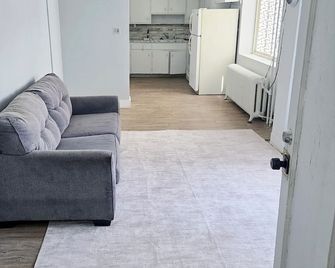 Spacious 2-bedroom apartment with AC in charming Eden - Eden