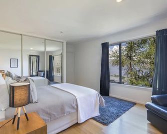 أسبين جروف فيلا - يونيت بي - كوينستون - غرفة نوم