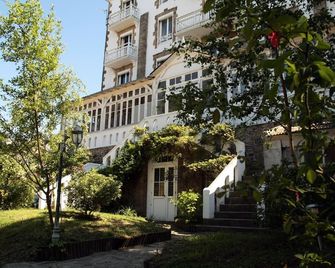 Hôtel Des Deux Mers - Saint-Pierre-Quiberon - Gebouw