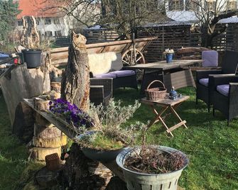 Rustic Apartment in The Allgäu Farmhouse, Wood-Burning Stove, Wlan, Sat-Tv - Wald (Bayern) - Patio