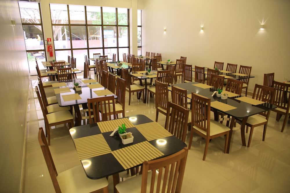 ستاي إن هوتل - إمبيراتريز - مطعم