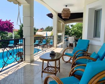 Villa Ruya,with Swimming Pool & Stunning sea Views - Fethiye - Balcony