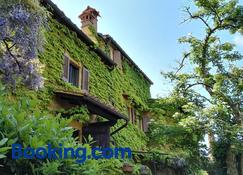 B&B Le Due Volpi - Vicchio - Building